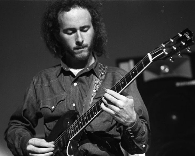 02 Wild Child (Robby Krieger)(JtSter320kb).mp3