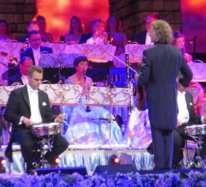 14 Bolero (Andre Rieu)(live)(was16BitPCM).mp3