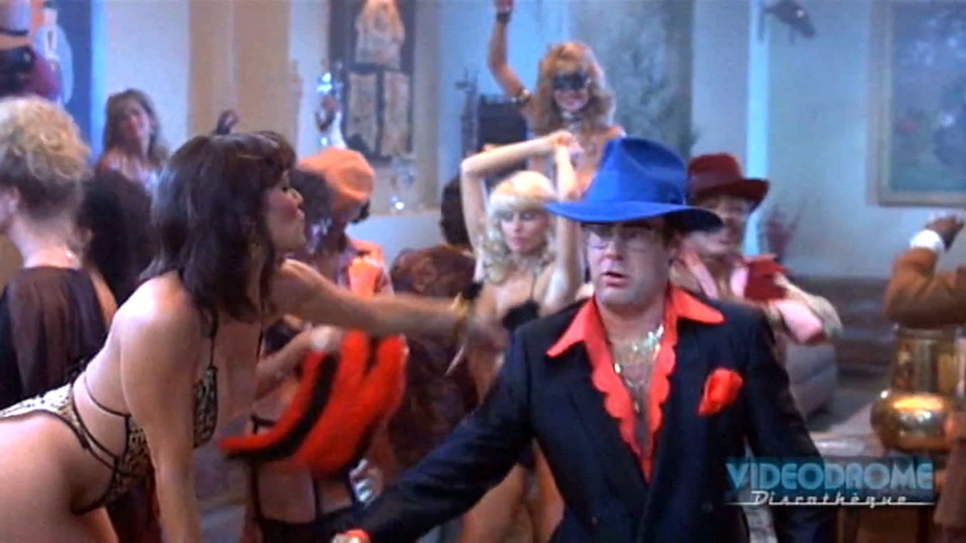 Let's have a kiki (Scissor Sisters) (amusing throw-back sexy 80's dance collage).mp4